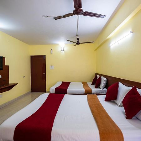 Hotel Vyshak Residency Mysore Exteriör bild