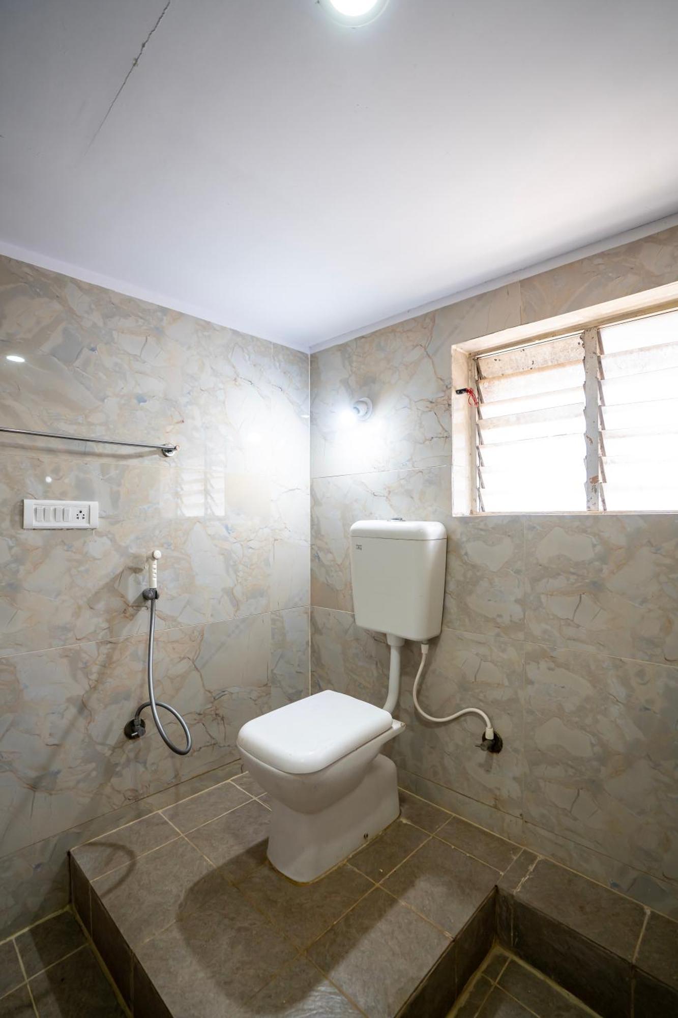 Hotel Vyshak Residency Mysore Exteriör bild
